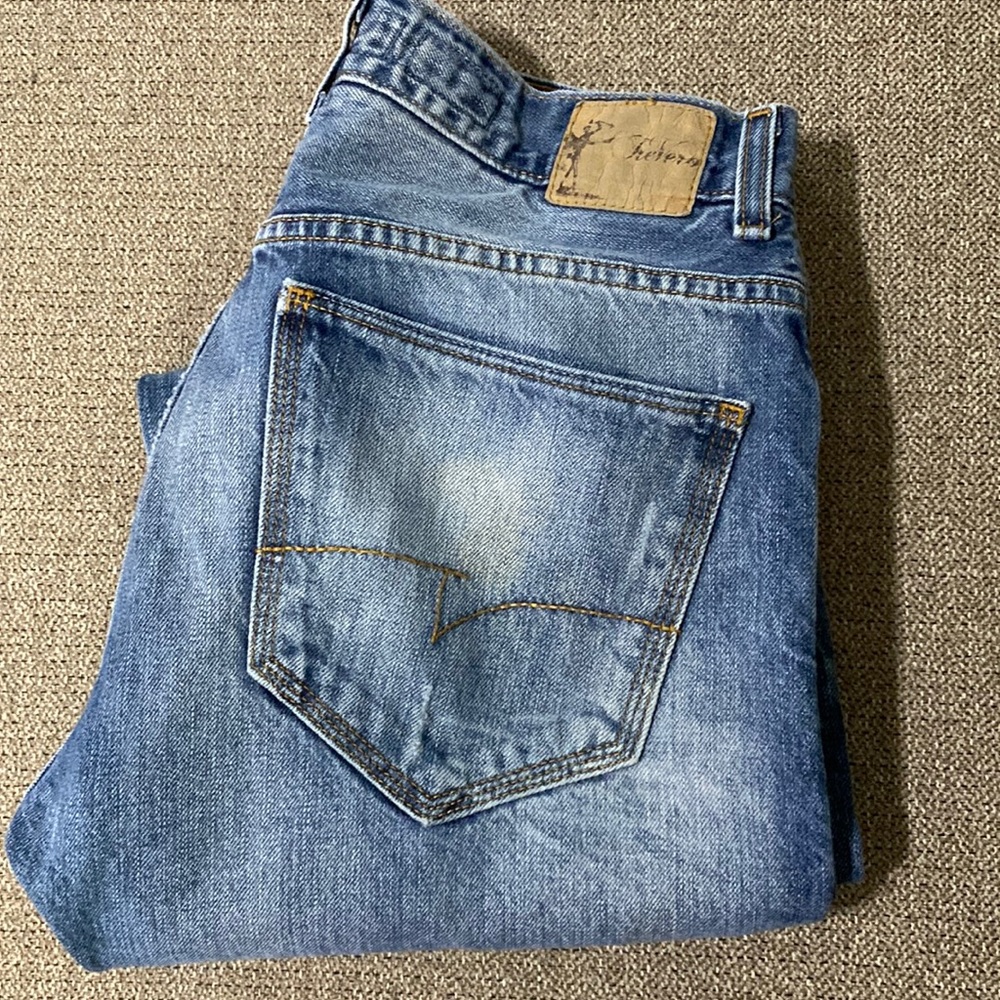 TREVERO JEANS SIZE 32/30
